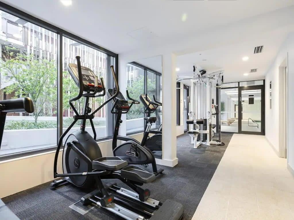 Cosy Two Bedroom Apartment With Balcony Pool And Gym Окленд Екстер'єр фото
